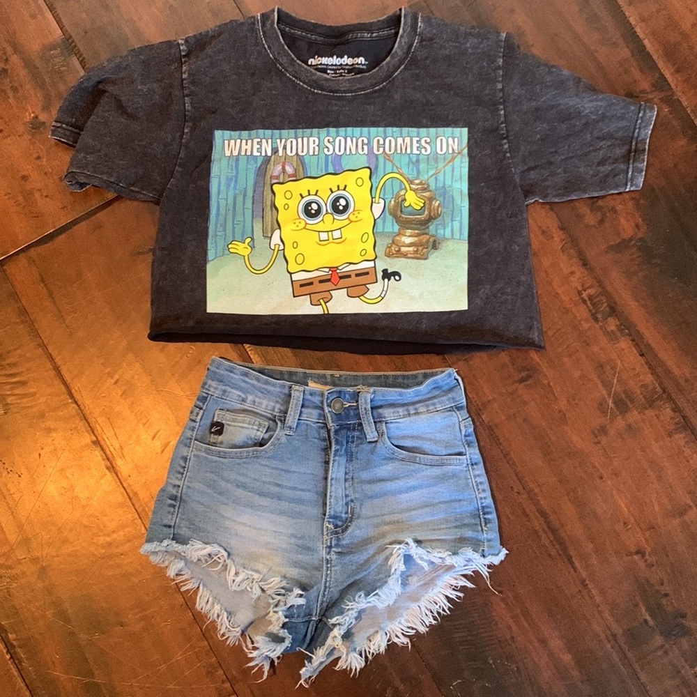 Spongebob Shirt and Kancun Shorts Outfit